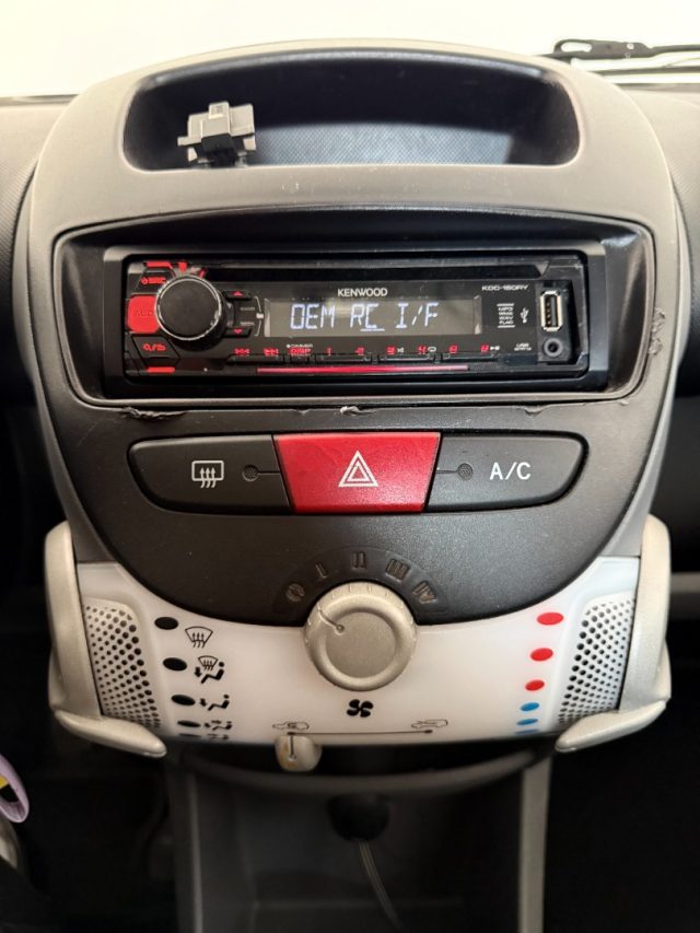 TOYOTA Aygo usata 15
