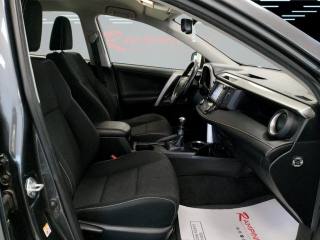 TOYOTA RAV 4 usata 16