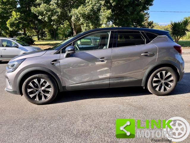 RENAULT Captur usata, con USB