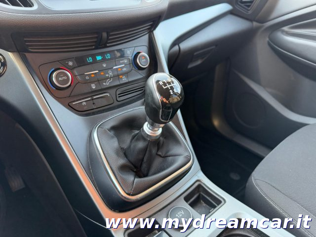 FORD Kuga usata, con Fendinebbia