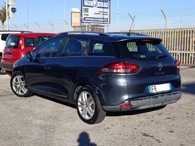 RENAULT Clio usata, con Autoradio