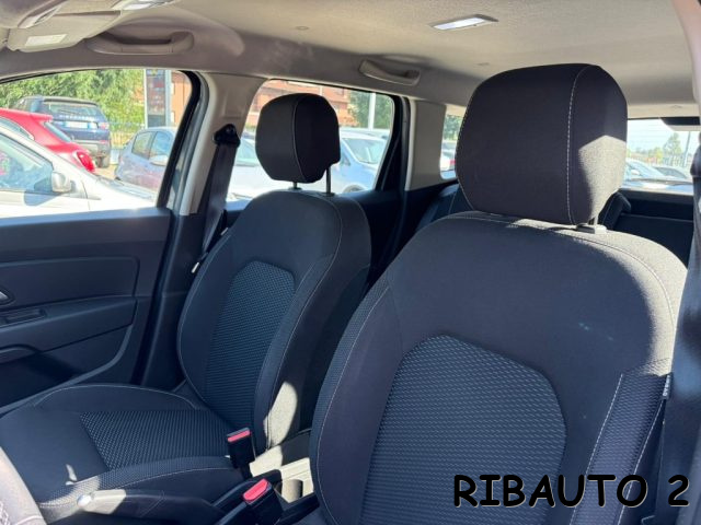 DACIA Duster usata, con USB