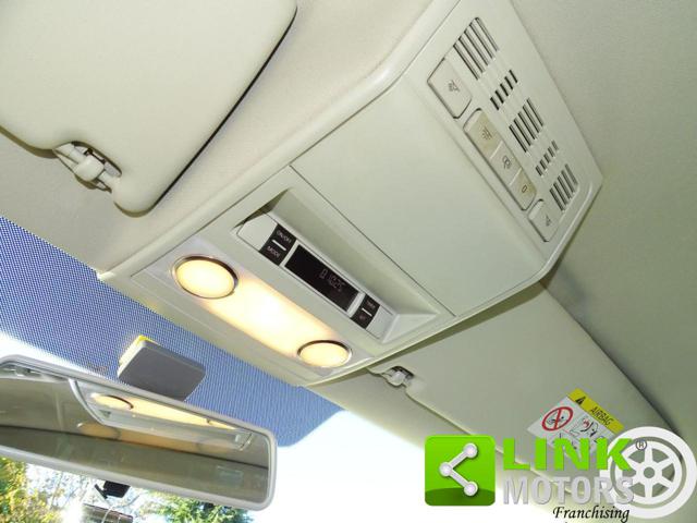 VOLKSWAGEN Multivan usata, con Isofix
