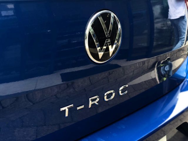 VOLKSWAGEN T-Roc usata, con Controllo automatico clima