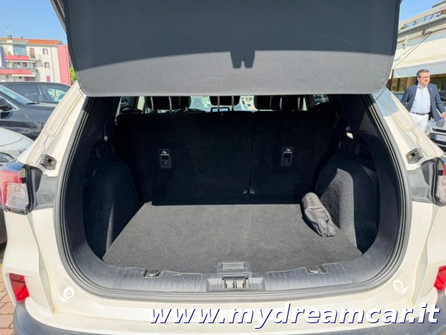 FORD Kuga usata, con Bracciolo