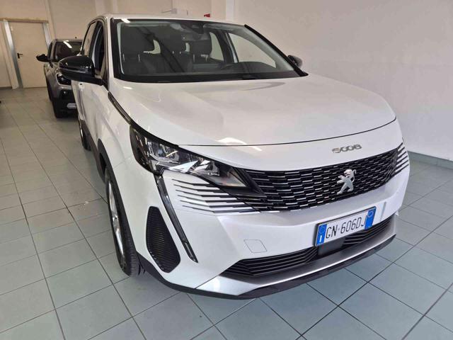 PEUGEOT 5008 usata, con Airbag