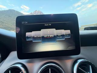 MERCEDES-BENZ CLA 200 usata, con Sedile posteriore sdoppiato