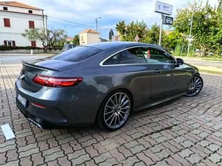 MERCEDES-BENZ E 220 usata, con Alzacristalli elettrici