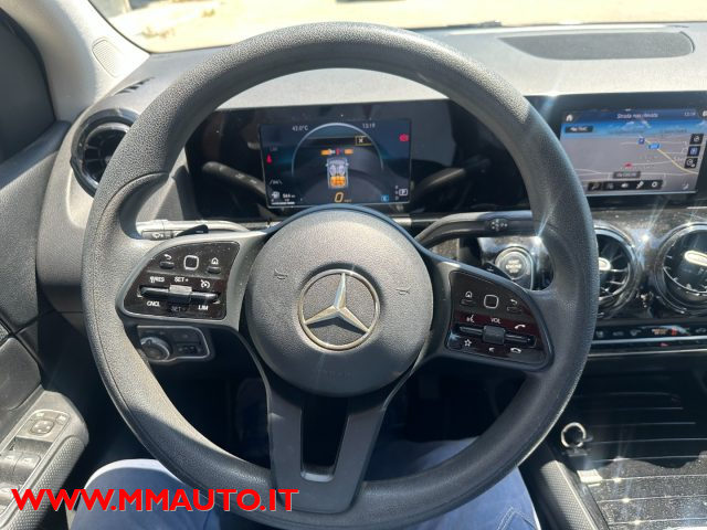 MERCEDES-BENZ B 200 usata, con Specchietti laterali elettrici