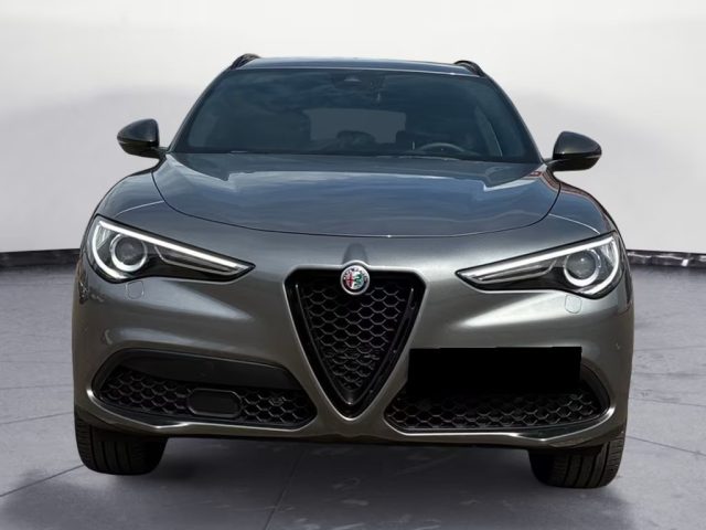ALFA ROMEO Stelvio usata, con Alzacristalli elettrici