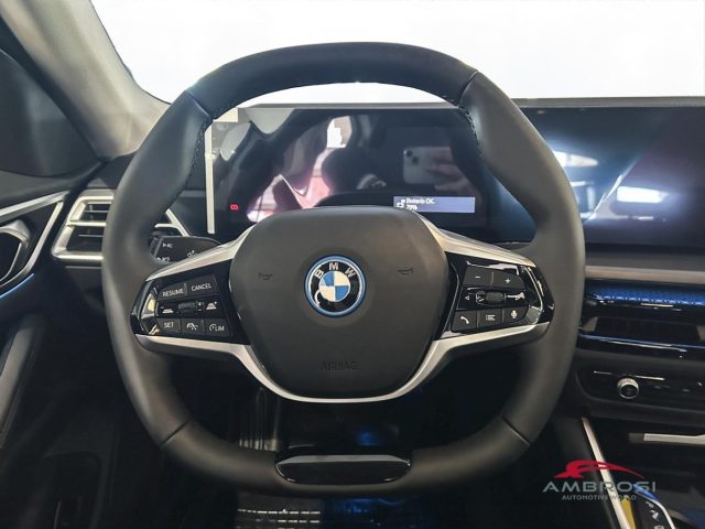 BMW i4 usata 12