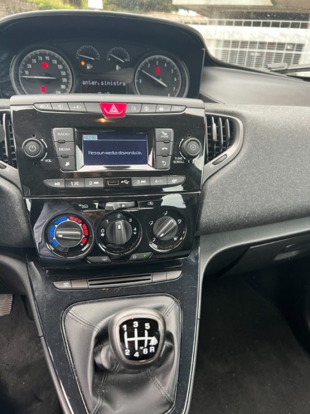 LANCIA Ypsilon usata, con Controllo trazione