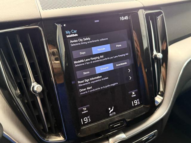 VOLVO XC60 usata, con Trazione integrale