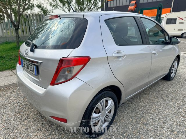 TOYOTA Yaris usata, con Alzacristalli elettrici