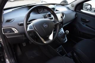 LANCIA Ypsilon usata, con Autoradio