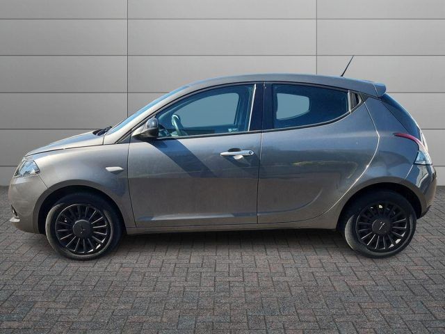 LANCIA Ypsilon usata, con Airbag