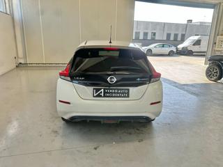 NISSAN Leaf usata, con Autoradio