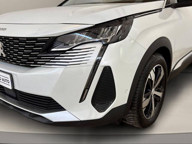 PEUGEOT 3008 usata, con Volante multifunzione