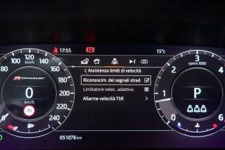 LAND ROVER Range Rover Velar usata, con Climatizzatore automatico, 2 zone