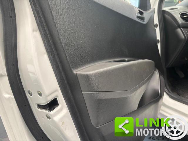 HYUNDAI i10 usata, con Bracciolo