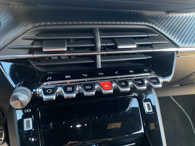 PEUGEOT 208 usata, con Sensore di pioggia