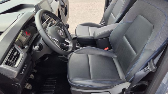 NISSAN Townstar usata, con USB