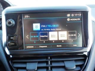 PEUGEOT 2008 usata, con Climatizzatore automatico, 2 zone