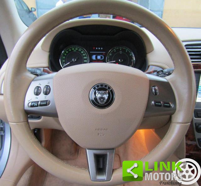 JAGUAR XK usata, con Controllo trazione