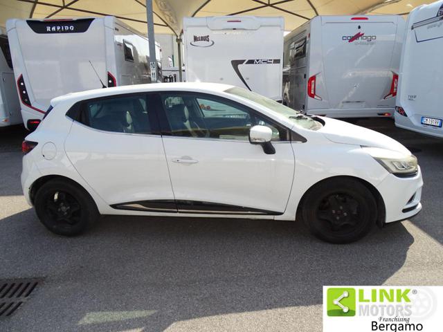 RENAULT Clio usata, con USB