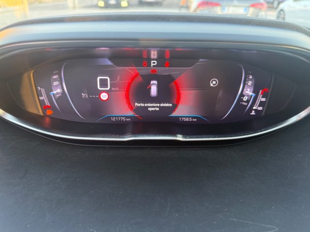 PEUGEOT 3008 usata, con Specchietti laterali elettrici