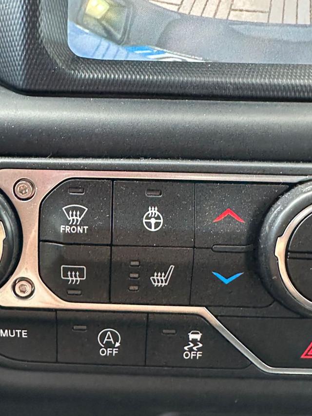 JEEP Gladiator usata, con Volante in pelle