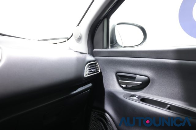 LANCIA Ypsilon usata 25