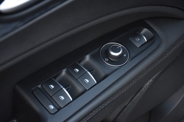 ALFA ROMEO Stelvio usata, con Regolazione elettrica sedili