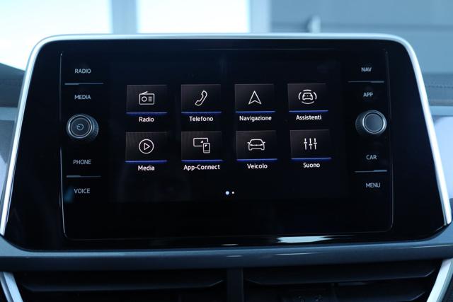 VOLKSWAGEN T-Roc usata, con Volante multifunzione