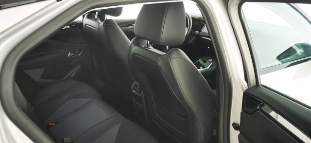 DS AUTOMOBILES DS 4 usata, con Specchietto retrovisore con funzione antiabbagliamento