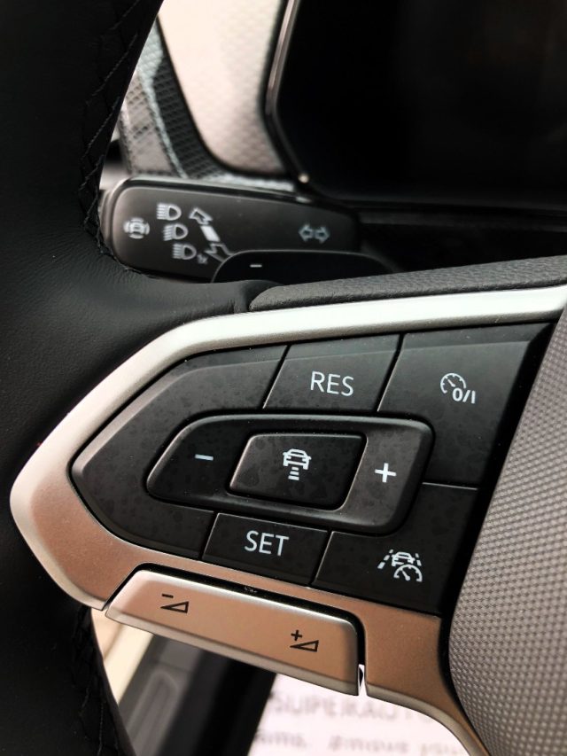VOLKSWAGEN T-Cross usata, con Fari LED
