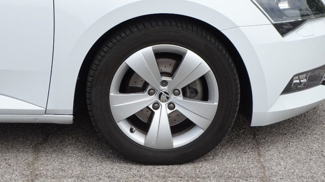 SKODA Superb usata, con Sistema di navigazione
