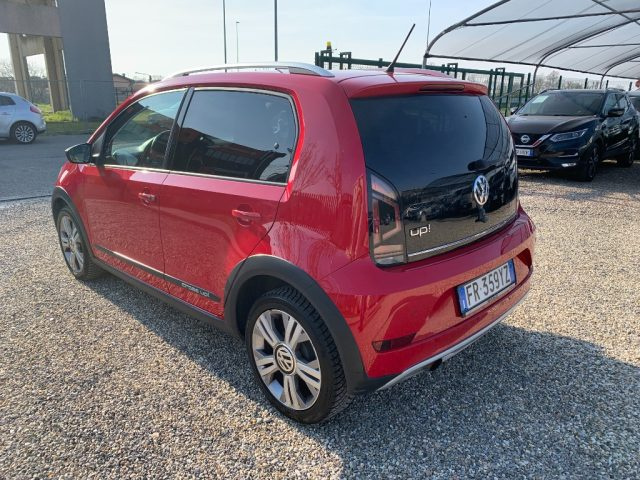 VOLKSWAGEN up! usata, con Boardcomputer