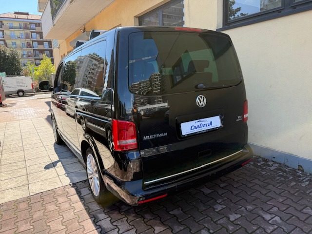 VOLKSWAGEN Multivan usata, con Autoradio