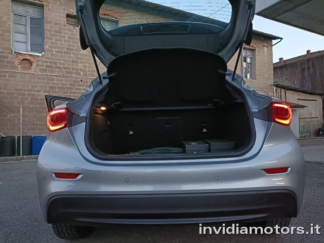 INFINITI Q30 usata, con Lettore CD