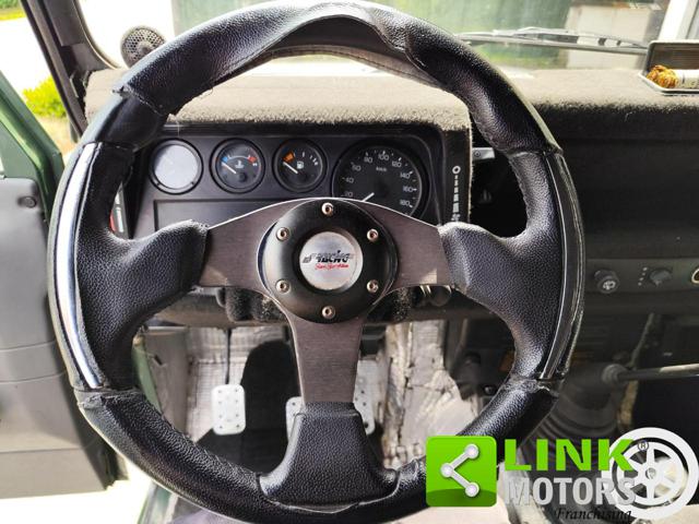 LAND ROVER Defender usata, con Servosterzo