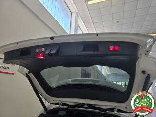 MERCEDES-BENZ GLA 200 usata, con Chiusura centralizzata