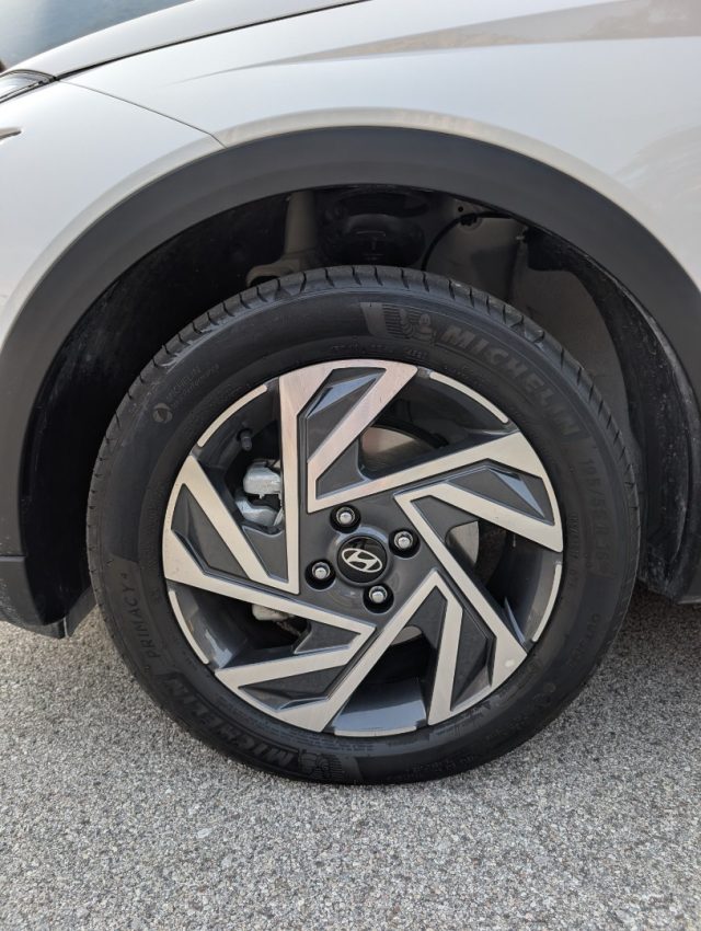 HYUNDAI Bayon usata, con Airbag laterali