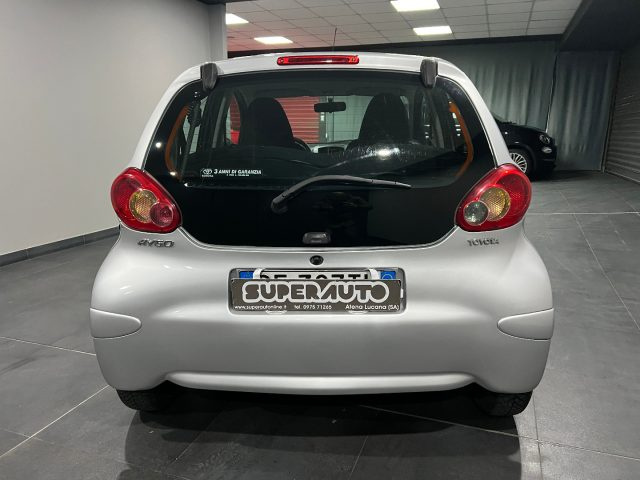 TOYOTA Aygo usata, con Autoradio