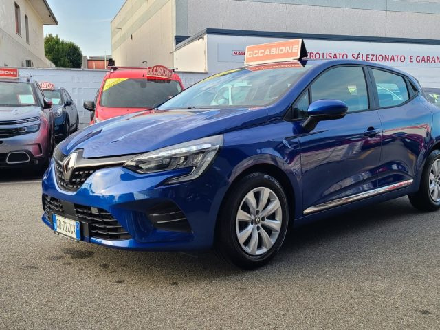 RENAULT Clio usata, con USB