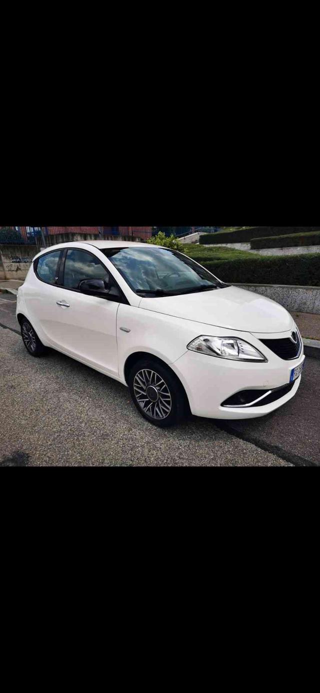 LANCIA Ypsilon usata, con Airbag Passeggero