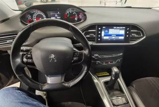 PEUGEOT 308 usata, con Autoradio