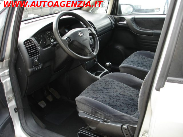 OPEL Zafira usata 10