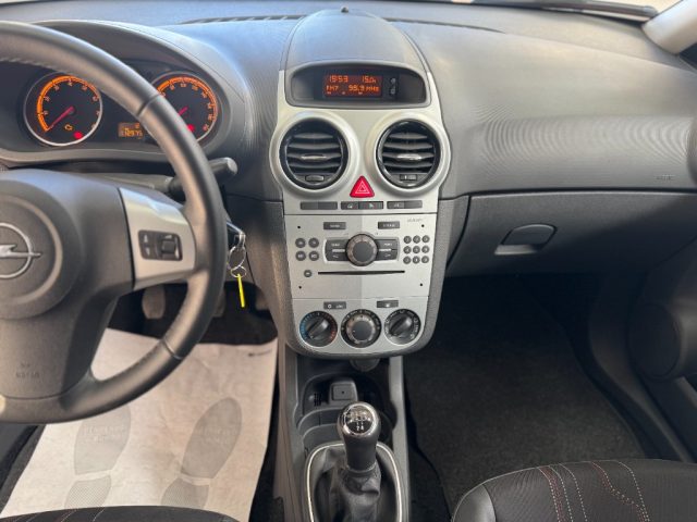 OPEL Corsa usata, con Volante in pelle