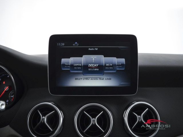 MERCEDES-BENZ GLA 180 usata 13